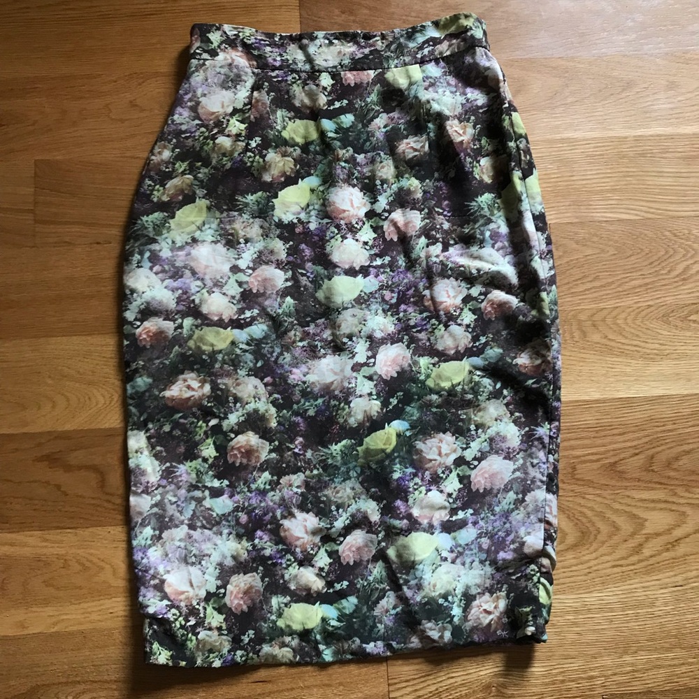 Sam & Lavi floral midi pencil skirt Sz M